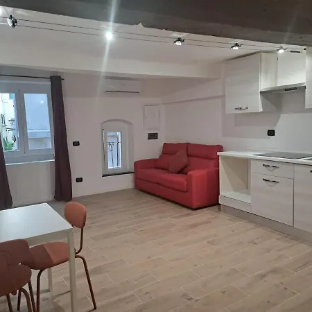 Rosa House Genua